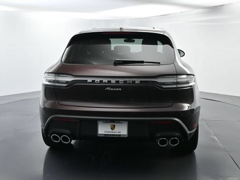 Certified 2025 Porsche Macan AWD/4WD image 13