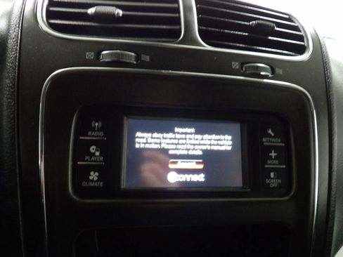 Used 2018 Dodge Journey SE FWD image 13