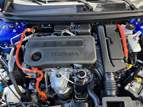 Certified 2025 Honda Accord Sport image 8
