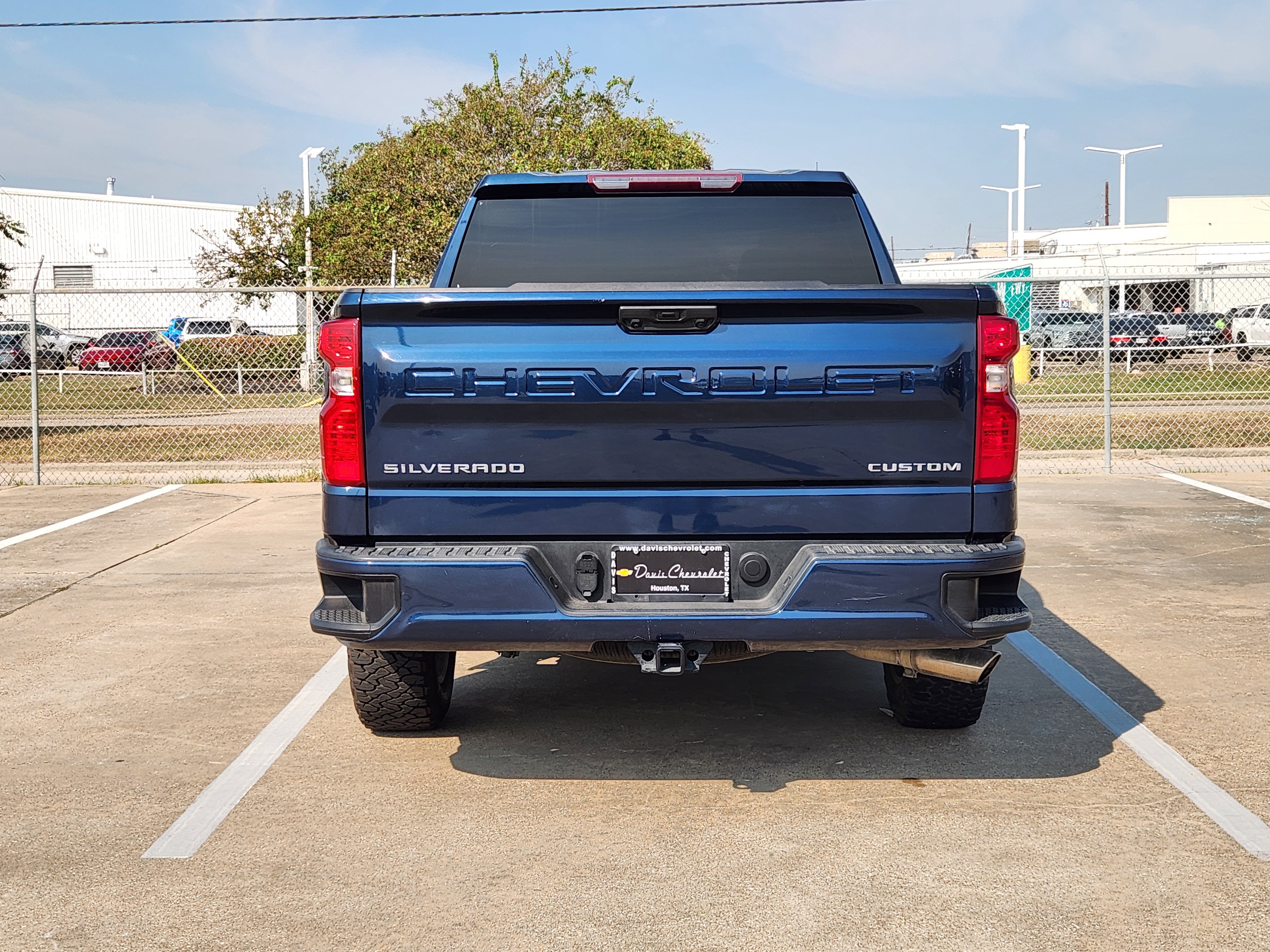 Used 2023 Chevrolet Silverado 1500 Custom RWD image 7