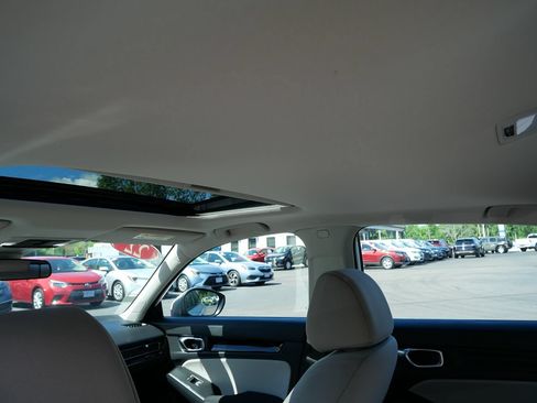 Used 2022 Honda Civic EX image 26