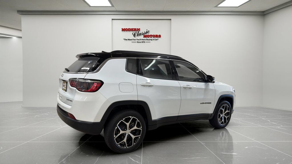 Used 2024 Jeep Compass Limited AWD/4WD image 7