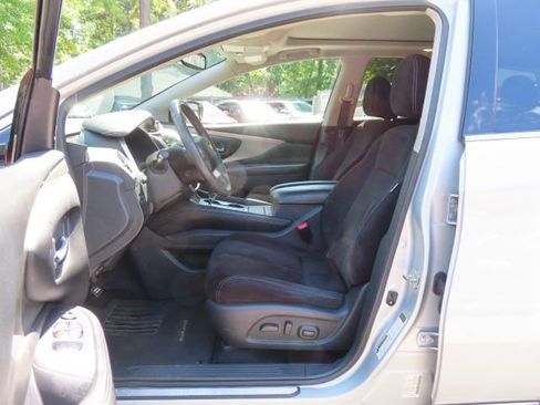 Used 2017 Nissan Murano SV w/ Premium Plus Package AWD/4WD image 18