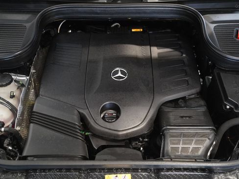 Certified 2024 Mercedes-Benz GLS 450 4MATIC image 30