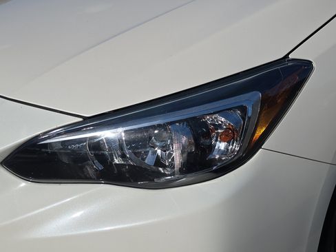 Used 2020 Subaru Impreza 2.0i image 10