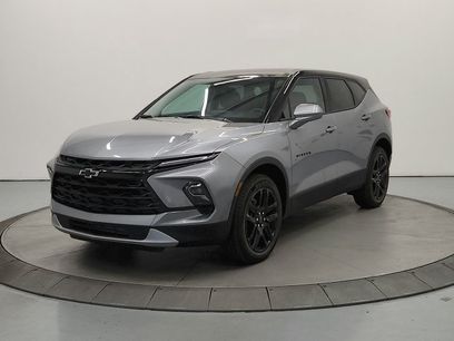 New 2026 Chevrolet Blazer LT w/ LPO, Black Grille Bar Package