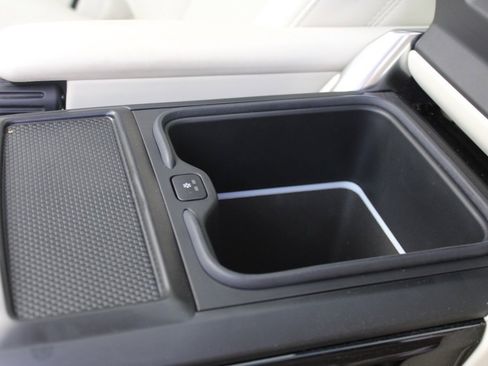 Used 2023 Land Rover Range Rover SE image 34