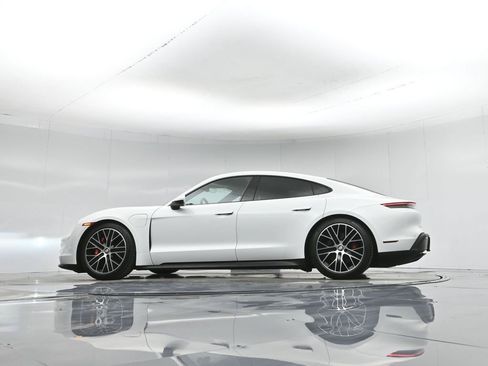 Used 2021 Porsche Taycan 4S image 52