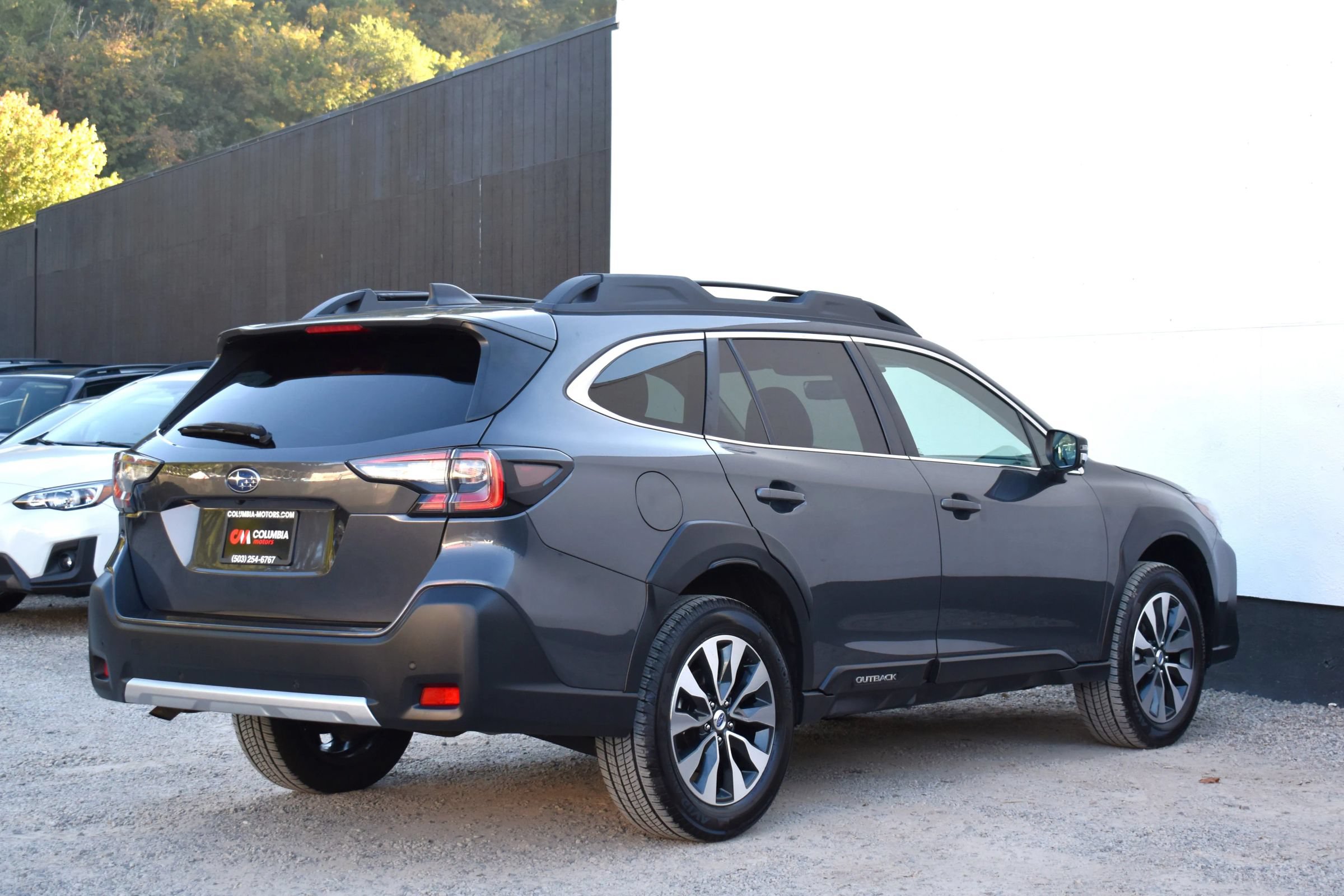 Used 2023 Subaru Outback Limited AWD/4WD image 5