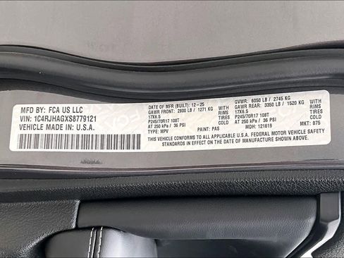 New 2025 Jeep Grand Cherokee Laredo image 20