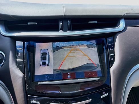 Used 2017 Cadillac XTS Platinum FWD image 15