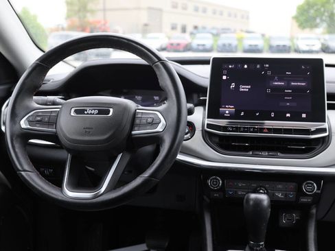 Used 2022 Jeep Compass Limited AWD/4WD image 23