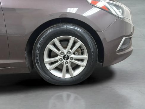 Used 2016 Hyundai Sonata SE FWD image 25