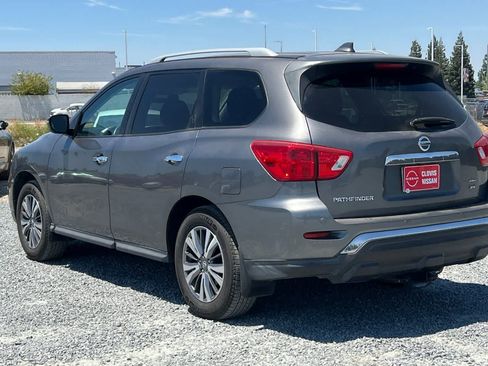 Used 2019 Nissan Pathfinder SV AWD/4WD image 7