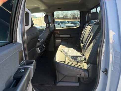 New 2026 Ford F250 Lariat w/ Lariat Premium Package image 14