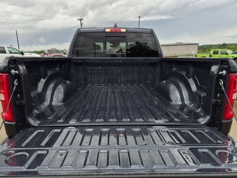 New 2026 RAM 1500 Laramie AWD/4WD image 9