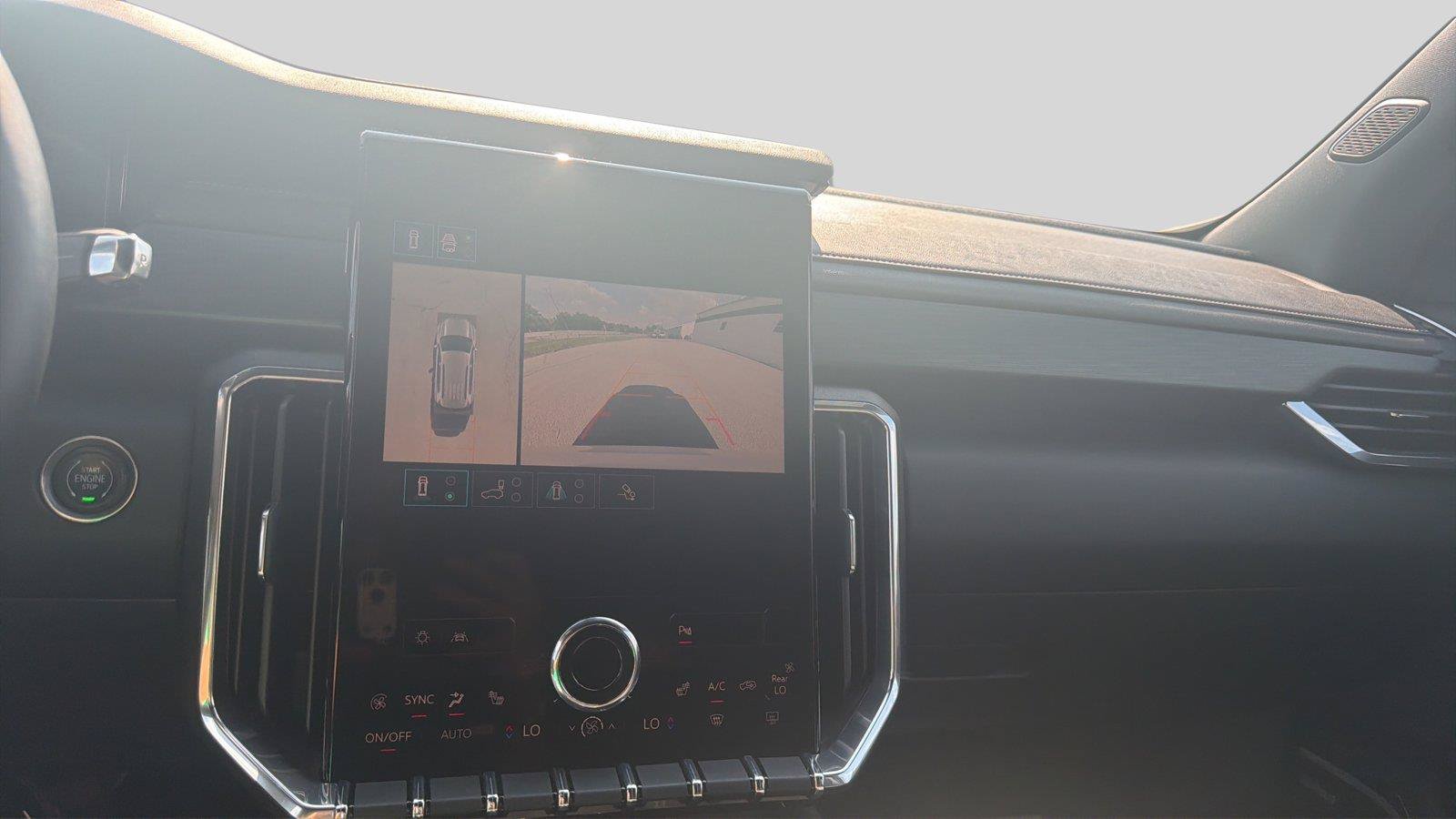 Used 2025 GMC Acadia Elevation FWD image 12