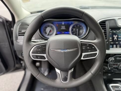 Used 2023 Chrysler 300 Touring w/ Sport Appearance Package RWD image 13