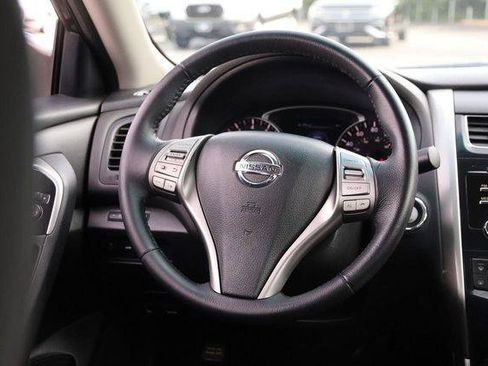 Used 2014 Nissan Altima 2.5 SV FWD image 21