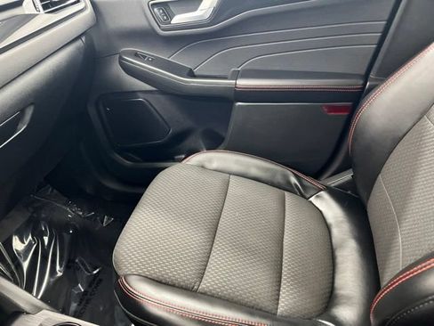 Used 2023 Ford Escape ST-Line w/ Tech Pack #1 AWD/4WD image 18