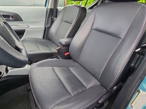 Used 2013 Toyota Prius C Four FWD image 12