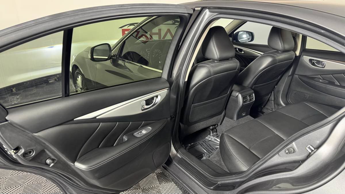 Used 2021 INFINITI Q50 Luxe w/ Seat & Sound Package RWD image 33