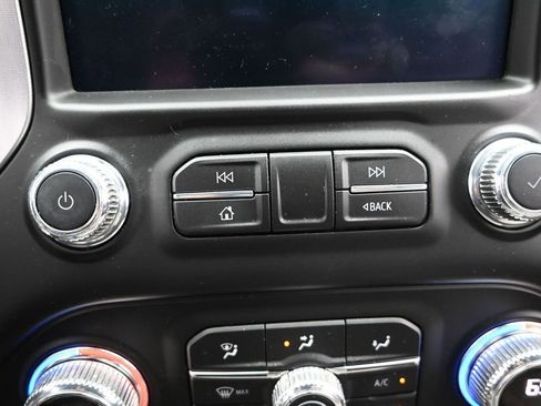 Used 2021 GMC Sierra 1500 SLE image 17