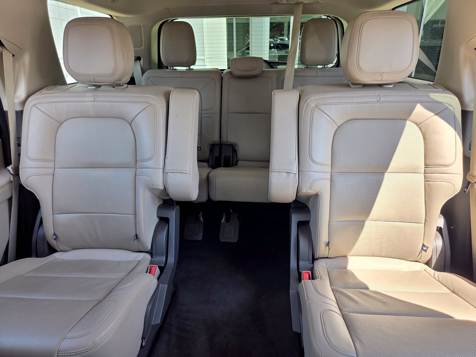 Used 2023 Lincoln Navigator Reserve AWD/4WD image 11