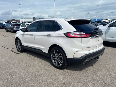 Used 2019 Ford Edge Titanium w/ Cold Weather Package AWD/4WD image 4