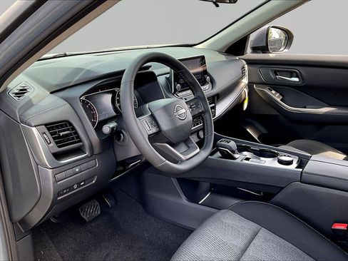 New 2026 Nissan Rogue SV AWD/4WD image 15