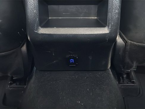 Used 2023 Toyota Camry SE image 15