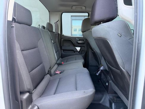 Used 2015 Chevrolet Silverado 1500 LT w/ Trailering Package RWD image 16