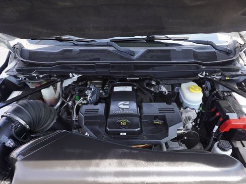 Used 2022 RAM 2500 Laramie AWD/4WD image 7