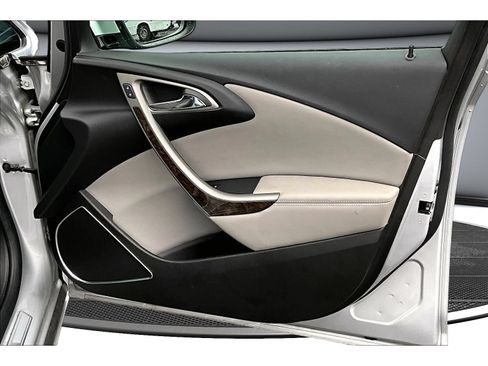 Used 2012 Buick Verano Convenience FWD image 42