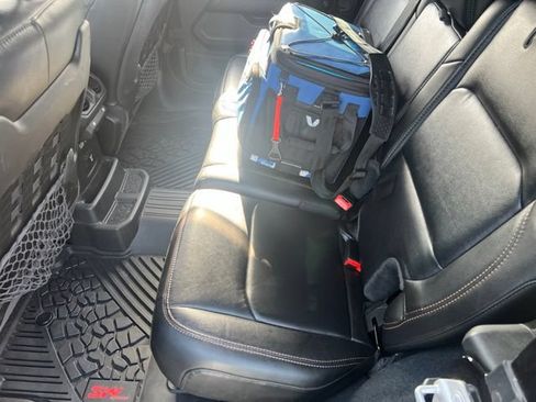 Used 2022 Jeep Wrangler Unlimited Rubicon w/ Xtreme Recon 35" Tire Package AWD/4WD image 17