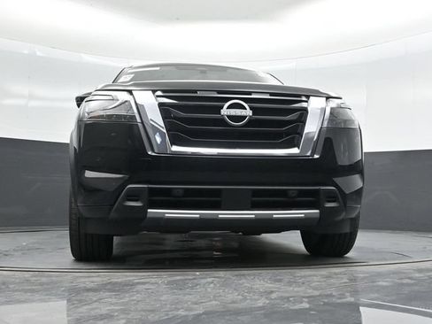 Used 2025 Nissan Pathfinder Platinum FWD image 64