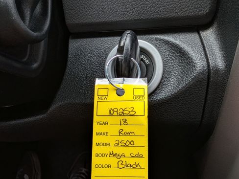 Used 2018 RAM 2500 Big Horn AWD/4WD image 9