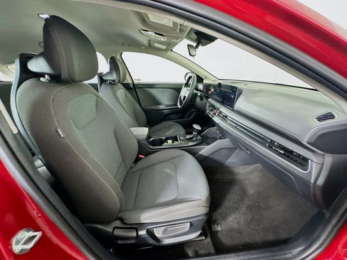 Used 2025 Kia K4 FWD image 30