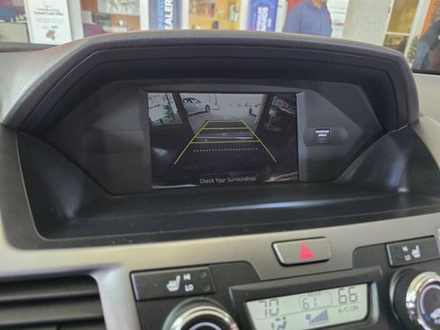 Used 2014 Honda Odyssey EX-L image 23