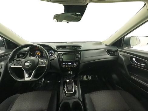 Certified 2020 Nissan Rogue SV w/ Sun & Sound Touring Package AWD/4WD image 38