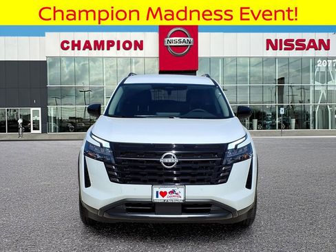 New 2026 Nissan Pathfinder SV image 2