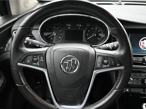 Used 2022 Buick Encore Preferred w/ Safety Package AWD/4WD image 18
