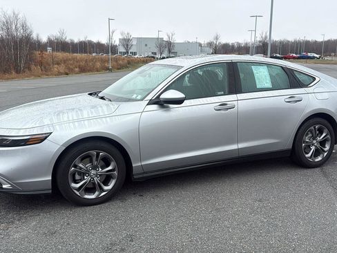Used 2024 Honda Accord EX image 14