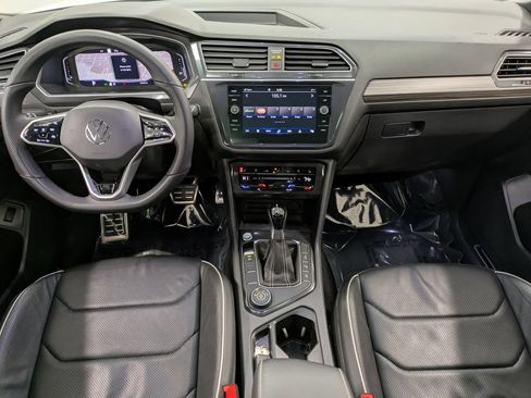Used 2022 Volkswagen Tiguan SEL R-Line AWD/4WD image 24
