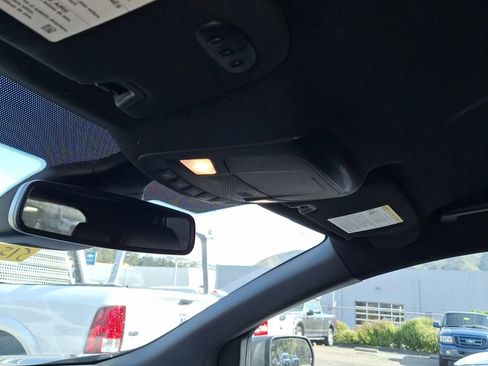 Certified 2023 Ford Edge ST-Line image 14