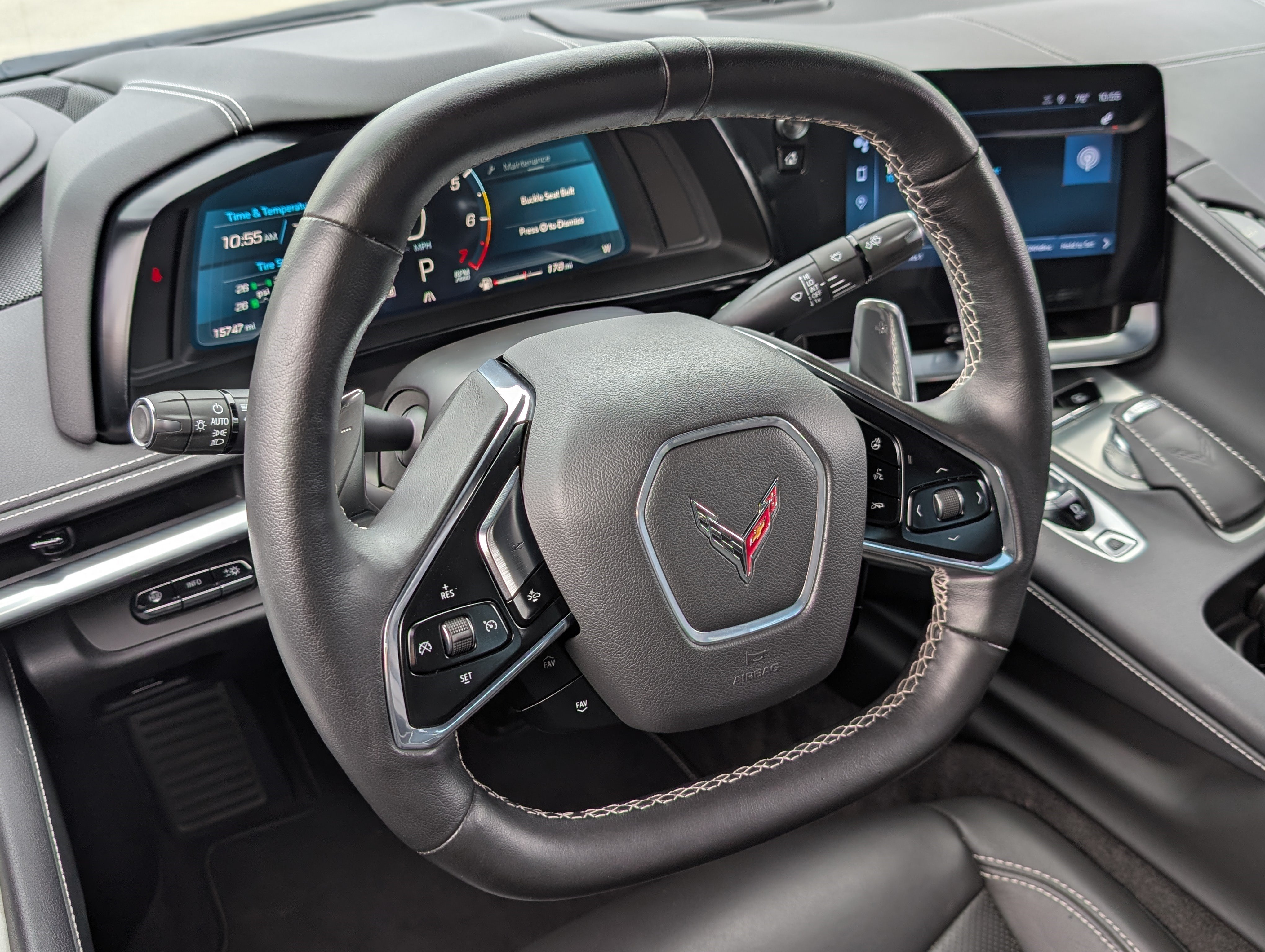 Used 2024 Chevrolet Corvette Stingray Preferred Cpe RWD image 22