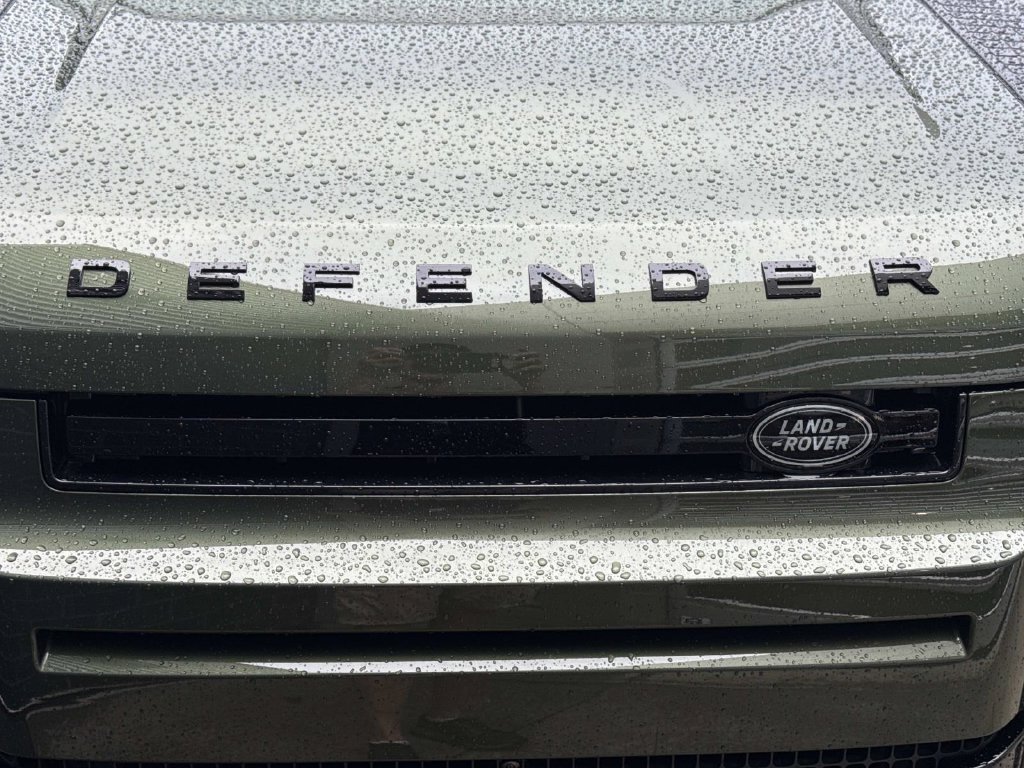 New 2026 Land Rover Defender 110 S AWD/4WD image 10