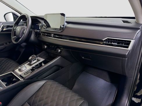 Used 2024 Mitsubishi Outlander SEL image 31