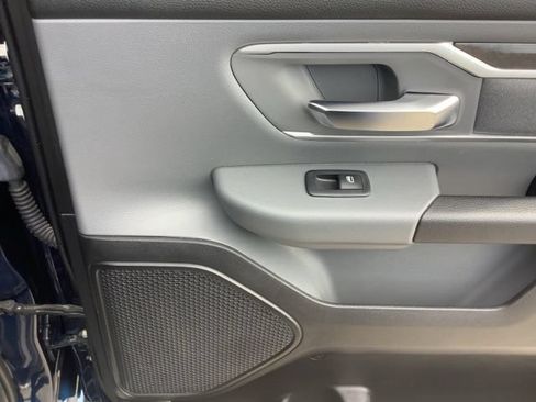 Used 2021 RAM 1500 Big Horn AWD/4WD image 18
