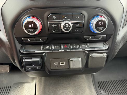 Used 2022 GMC Sierra 2500 SLE w/ Fleet Comfort Package AWD/4WD image 19